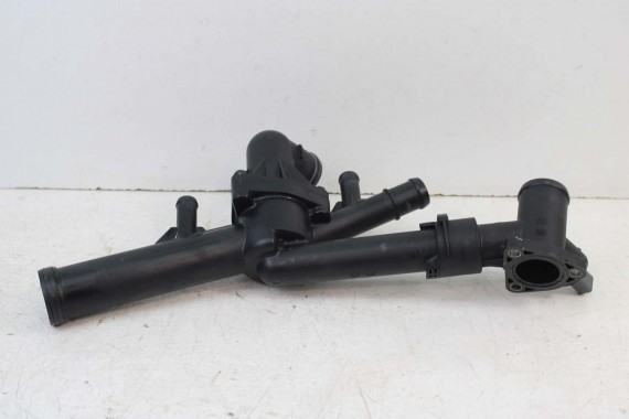 AUDI VW OBUDOWA TERMOSTATU KRÓCIEC 03H121026A 03H121121C 03H121121 03H121131 03H121133 03H121026A 03H121117A 03H121026A 3.6 FSi