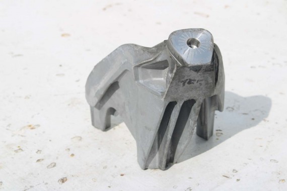 AUDI A4 A5 A6 A8 Q5 ŁAPA SILNIKA 8K0199307CC 8K0199307AL 8K0199307BN  8K0199307CD 8K0199307BM podpora loże 8K0199307CC 8K0199307