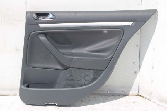 VW JETTA BOCZKI DRZWIOWE BOCZEK TAPICERKA 1K5 skóra grafit 1K4867011 1K4867012 1K5867211 1K5867212 1K5867211 1K5867212 1K4867012
