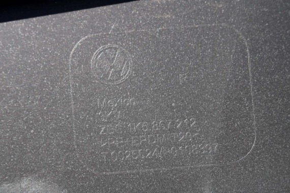 VW JETTA BOCZKI DRZWIOWE BOCZEK TAPICERKA 1K5 skóra grafit 1K4867011 1K4867012 1K5867211 1K5867212 1K5867211 1K5867212 1K4867012