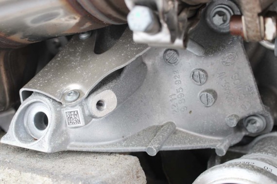 BMW X5 X6 X7 ŁAPA SILNIKA 9895922 podpora loże wspornik SILNIK 3.0 B58_B30P G05 B58N 22119895922 9895922 22119895922  9895922