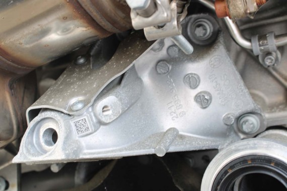 BMW X5 X6 X7 ŁAPA SILNIKA 9895922 podpora loże wspornik SILNIK 3.0 B58_B30P G05 B58N 22119895922 9895922 22119895922  9895922