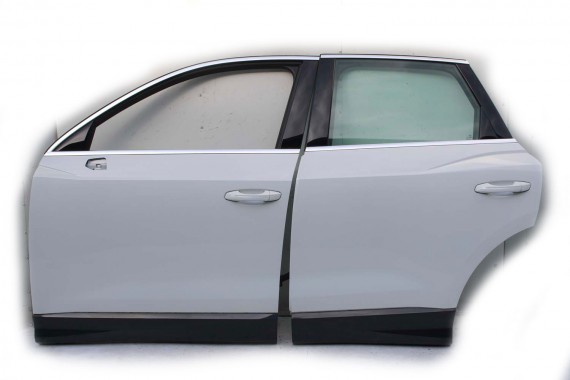 AUDI Q3 LISTWA DRZWI dolna drzwiowa 83A853959 83A853959A 83A853969 83A853969A 83A853959 83A853969 83A 853 969 83A853969A F3