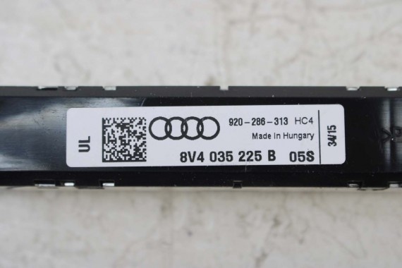 AUDI A3 SPORTBACK WZMACNIACZ ANTENOWY 8V4035225 8V4035225B 8V4035225D 8V4035225 ANTENY 8V4035225 8V4035225B 8V4035225D 8V4035225