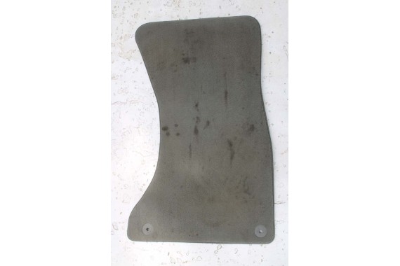 AUDI A4 DYWANIKI WYCIERACZKI PODŁOGI 8K1863691B 8K1 863 691 B 8K 8K0864450 8K1863691B 8K1863691F 8K1863691H Kolor: 4DP szary