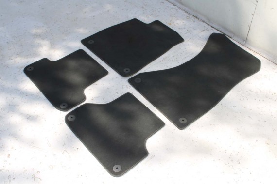 AUDI A4 A5 DYWANIKI PODŁOGI 8W1863691A 8W0864450 wycieraczki 8W1 863 691 A 8W1 863 713 8W1863714 8W0864450 8W0863723 8W0863724