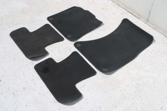 AUDI Q5 DYWANIKI WYCIERACZKI PODŁOGI 8R1863691 8R1 863 691 8R kolor 9AM czarny 8R1863691 8R1863691 8R1863691 8R0864450 8R1863691