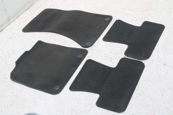 AUDI Q5 DYWANIKI WYCIERACZKI PODŁOGI 8R1863691 8R1 863 691 8R kolor 9AM czarny 8R1863691 8R1863691 8R1863691 8R0864450 8R1863691
