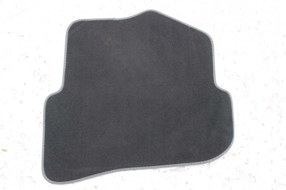 AUDI A1 DYWANIKI PODŁOGI WYCIERACZKI 8X1863691A 8X1 863 691 A MOY 8X1863691 8X0864450 8X0863724 8X1863691A 8X1863713 8X1863714