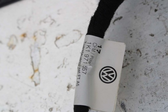 VW JETTA BOCZKI DRZWIOWE BOCZEK TAPICERKA 1K5 welur kolor antracyt 1K4867011 1K4867012 1K5867211 1K5867212 1K5867211 1K5867212