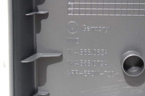 VW JETTA BOCZKI DRZWIOWE BOCZEK TAPICERKA 1K5 welur kolor antracyt 1K4867011 1K4867012 1K5867211 1K5867212 1K5867211 1K5867212