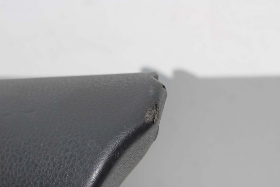 VW JETTA BOCZKI DRZWIOWE BOCZEK TAPICERKA 1K5 welur kolor antracyt 1K4867011 1K4867012 1K5867211 1K5867212 1K5867211 1K5867212