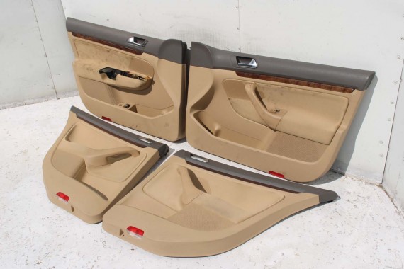 VW JETTA BOCZKI DRZWIOWE BOCZEK TAPICERKA 1K5 welurbeż 1K4867011 1K4867012 1K5867211 1K5867212 1K5867211 1K5867212 1K4867012