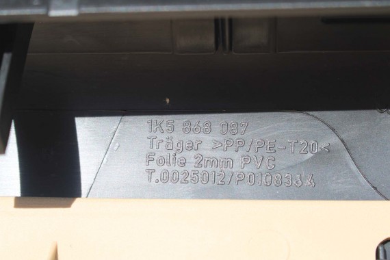 VW JETTA BOCZKI DRZWIOWE BOCZEK TAPICERKA 1K5 welurbeż 1K4867011 1K4867012 1K5867211 1K5867212 1K5867211 1K5867212 1K4867012