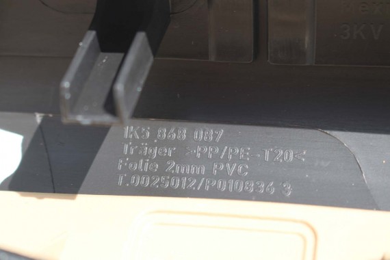 VW JETTA BOCZKI DRZWIOWE BOCZEK TAPICERKA 1K5 welurbeż 1K4867011 1K4867012 1K5867211 1K5867212 1K5867211 1K5867212 1K4867012