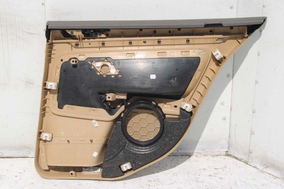 VW JETTA BOCZKI DRZWIOWE BOCZEK TAPICERKA 1K5 welurbeż 1K4867011 1K4867012 1K5867211 1K5867212 1K5867211 1K5867212 1K4867012