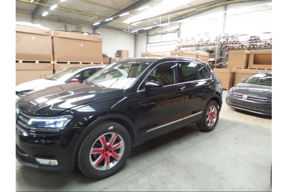VW TIGUAN 5NA KOŁO DOJAZDOWE FELGA 18 DOJAZDÓWKA ZAPAS 3D0601025AM 7,5J*18H2 ET40 BRIDGESTONE DUELER H/P SPORT 255/55/18 109Y