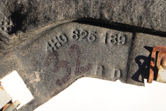 AUDI A8 OSŁONA PODŁOGI PODWOZIA 4H0825189B 4H0825190B 4H0 825 189 B 4H0 825 190 B przód przdnia strona lewa prawa 4H 2010- D4