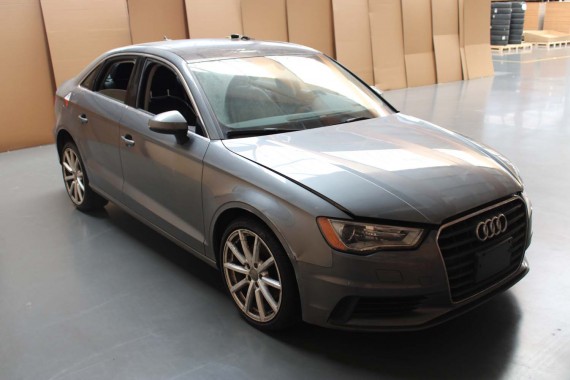 AUDI A3 SEDAN LX7R DRZWI...