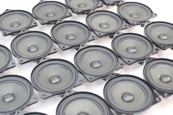 BMW X1 F48 GŁOŚNIK 69169691 X2 F39 2 F45 F46 651369169691 69169691 65138715683 STEREO centralny KONSOLI KOKPITU DESKI 8715683