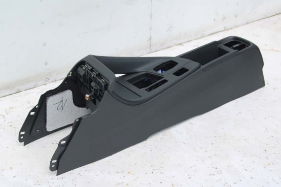 BMW X1 F48 TUNEL 9335198 ŚRODKOWY kolor czarny 52209335198 51169335198 9335198 9335198 9335198 9335198 9335198 9335198 9335198