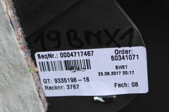 BMW X1 F48 TUNEL 9335198 ŚRODKOWY kolor czarny 52209335198 51169335198 9335198 9335198 9335198 9335198 9335198 9335198 9335198