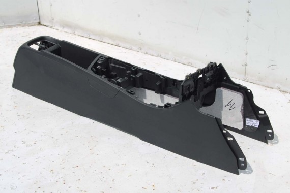 BMW X1 F48 TUNEL 9335198 ŚRODKOWY kolor czarny 52209335198 51169335198 9335198 9335198 9335198 9335198 9335198 9335198 9335198