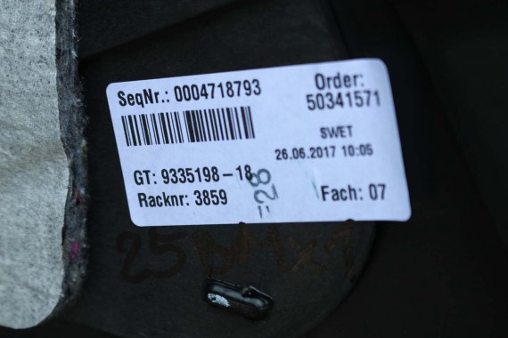 BMW X1 F48 TUNEL 9335198 ŚRODKOWY kolor czarny 52209335198 51169335198 9335198 9335198 9335198 9335198 9335198 9335198 9335198