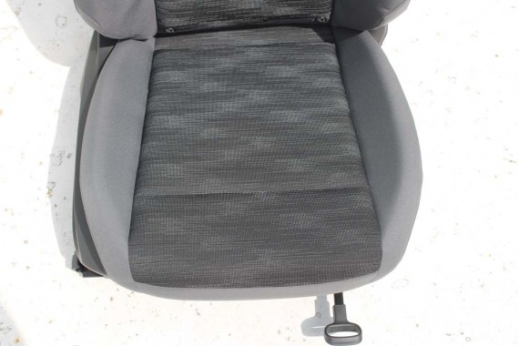 VW ID4 Pro FOTELE KOMPLET FOTELI siedzeń siedzenia fotel tapicerka 11A welur kolor szary kanapa siedzisko oparcie fotel EUROPA