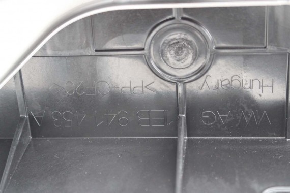 VW ID4 BELKA POD KONSOLĘ 11B857017 stelaż DESKI ROZDZIELCZEJ kokpitu konsoli 11B857017 11B857017 11B857017 11B857017