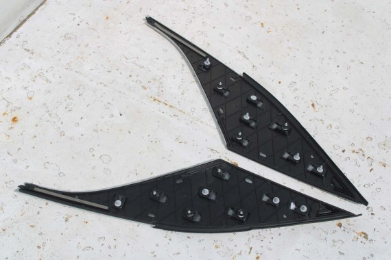 VW ID4 POSZYCIE OSŁONA NAKŁADKA SŁUPKA C 11A853377C tylna 11A853377C 11A853378C 11A853377A 11A853378A 11A853377C 11A 853 378 C