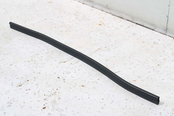 VW ID4 USZCZELKA MASKI 11A823723 11A 823 723 KOMORY SILNIKA AUDI Q4 11A823723 11A823723 11A823723 11A823723 11A823723 11A823723