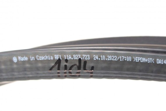 VW ID4 USZCZELKA MASKI 11A823723 11A 823 723 KOMORY SILNIKA AUDI Q4 11A823723 11A823723 11A823723 11A823723 11A823723 11A823723