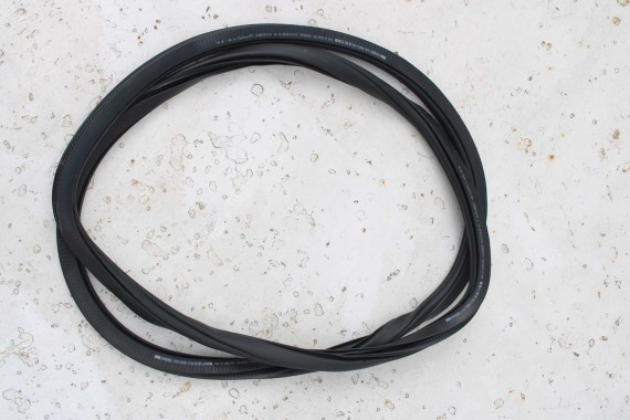 VW ID4 USZCZELKA DRZWI 11A867911B 11A867912B 11A867913B 11A867914B AUDI Q4 11A867911C 11A867912C 11A867913C 11A867914C 11A867914