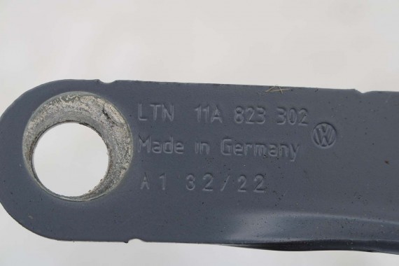 VW ID4 ZAWIAS MASKI ZAWIASY 11A823301 11A823302 przód przedni 11A823301 11A823302 11A823301B 11A823302B  11A823301 11A823302