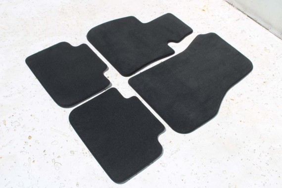 BMW X1 F48 DYWANIKI PODŁOGI 7382311 wycieraczki kolor czarny 54477382311 7410384 51 47 7408920 7382311 7382311 7382311 7382311