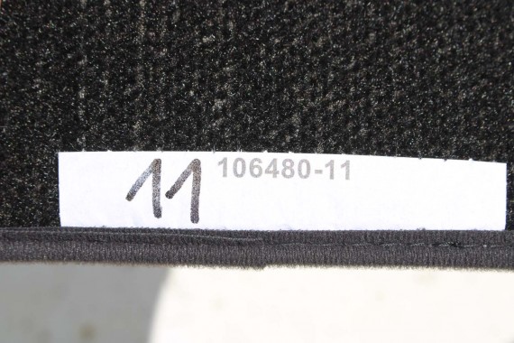 BMW X1 F48 DYWANIKI PODŁOGI 7382311 wycieraczki kolor czarny 54477382311 7410384 51 47 7408920 7382311 7382311 7382311 7382311