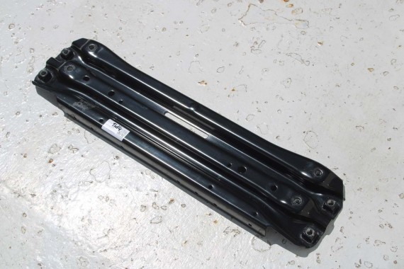 VW ID4 SANKI TRAWERSA 1EA199315J PRZÓD BELKA ZAWIESZENIA przednia przednie podpora AUDI Q4 1EA199599B 1EA805211B 1EA199315G