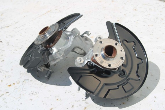 VW ID4 ZWROTNICA PRZÓD 1EA407257H 1EA407258H ZAWIESZENIA przednia przednie AUDI Q4 5QF501611D 1EA407253H 1EA407254H 1EA407257H