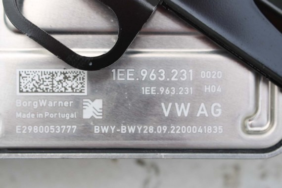 VW ID4 WYMIENNIK CIEPŁA HYBRID 1EE963231 1EE963221 AUDI Q4 FALOWNIK wymiennik ciepła 1EE963231 1EE963221 1EE963231 1EE963221