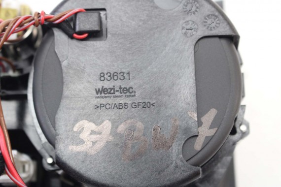 BMW 7 G12 UCHWYT NA KUBEK 7944194 LCi 7944194 przód przedni 51167944194 7944194 7944194 7944194 CUPHOLDER 51167944194 7944194