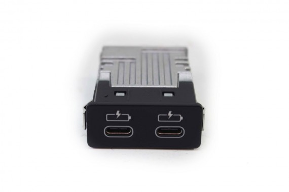 BMW 7 G12 PORT USB...