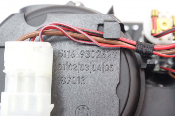 BMW 7 G12 UCHWYT NA KUBEK 9302629 LCi 7944194 przód przedni 51165302629 7944194 5302629 5302629 CUPHOLDER 51167944194 5302629