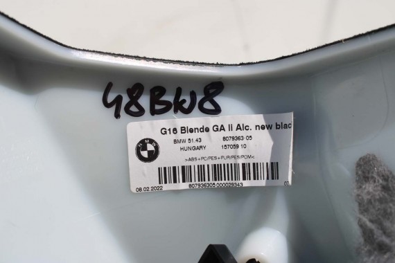 BMW 8 G16 POSZYCIE SŁUPEK C 8079393 8079394 górne podsufitki 51438079393 anthrazit 8079394 8079393 8079394 L+P 8079393 8079394