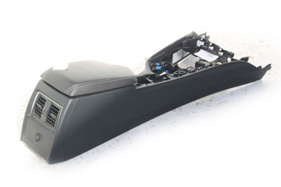 BMW M4 F82 TUNEL + PODŁOKIETNIK BMW M4 Coupe F82 BMW 3 F34 F30 F31 F F31 F32 M3 F80 F81 4 F31 F32  czarny