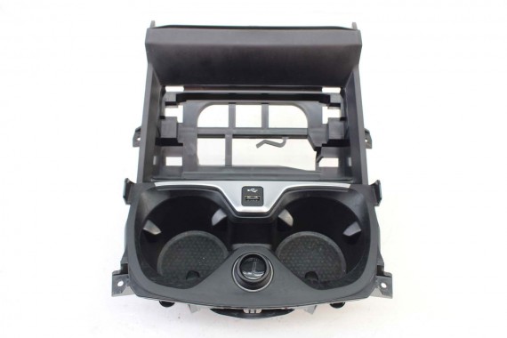 BMW 2 F44 UCHWYT NA KUBEK...