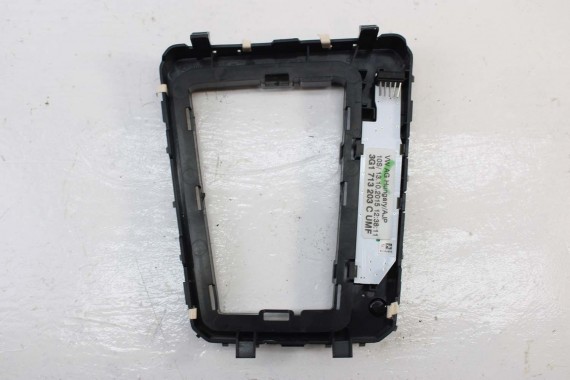 VW PASSAT B8 PANEL STEROWANIA BIEGAMI 3G1713203C 3G1 713 203 C sterowanie Kolor: UMF - czarny / aluminium 3G1713203C  3G1713203