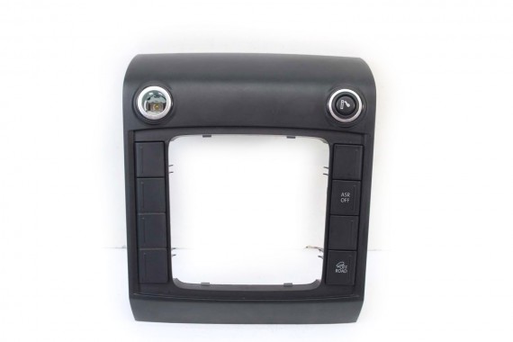 VW AMAROK PANEL RAMKA...