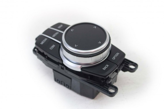 BMW 5 G30 PANEL GAŁKA...