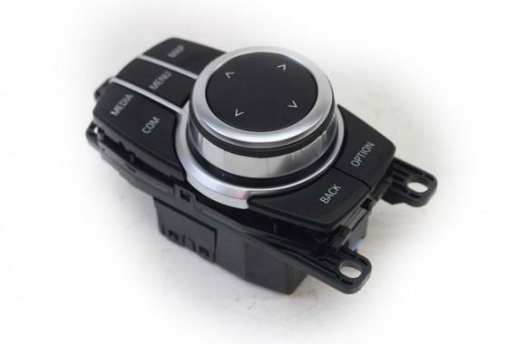 BMW 5 G30 PANEL GAŁKA...